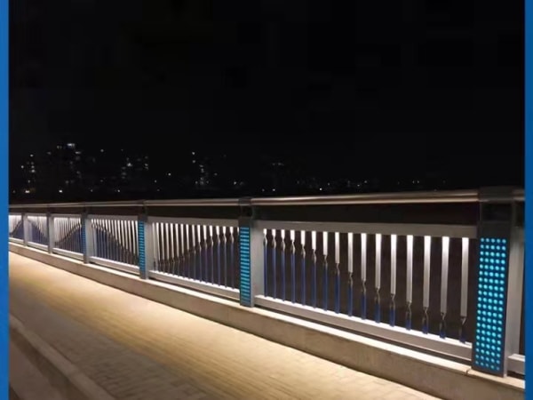 燈光護欄